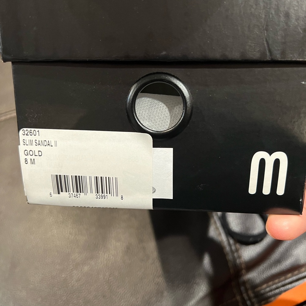 sandal